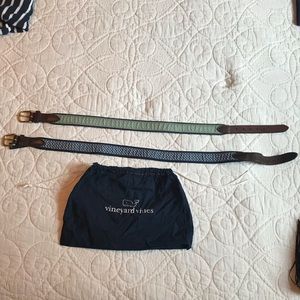 2 vineyard vines belts